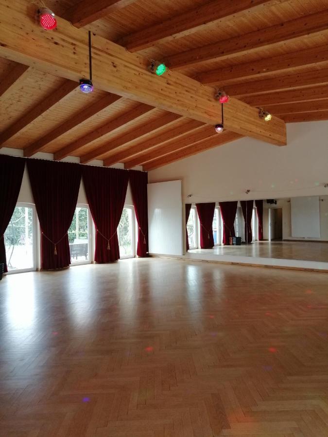 Landhotel Kreien Buitenkant foto